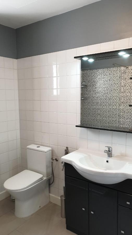 Gite A L'Ombre Du Clocher Calenzana Ngoại thất bức ảnh